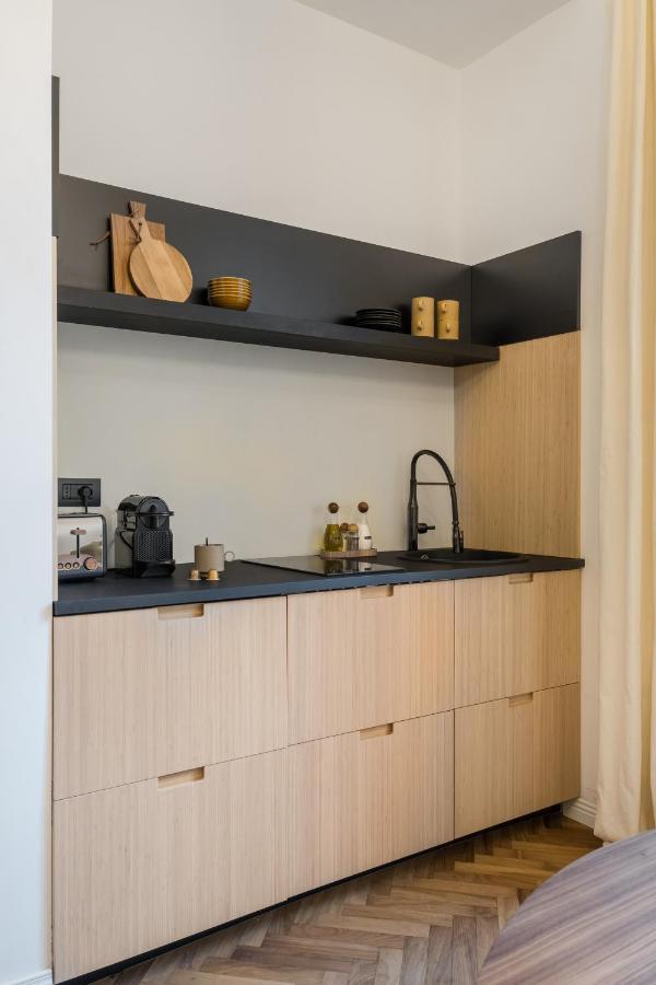 Casa Unica - Elegant With Balcony - Centrale 1 Appartement Milaan
