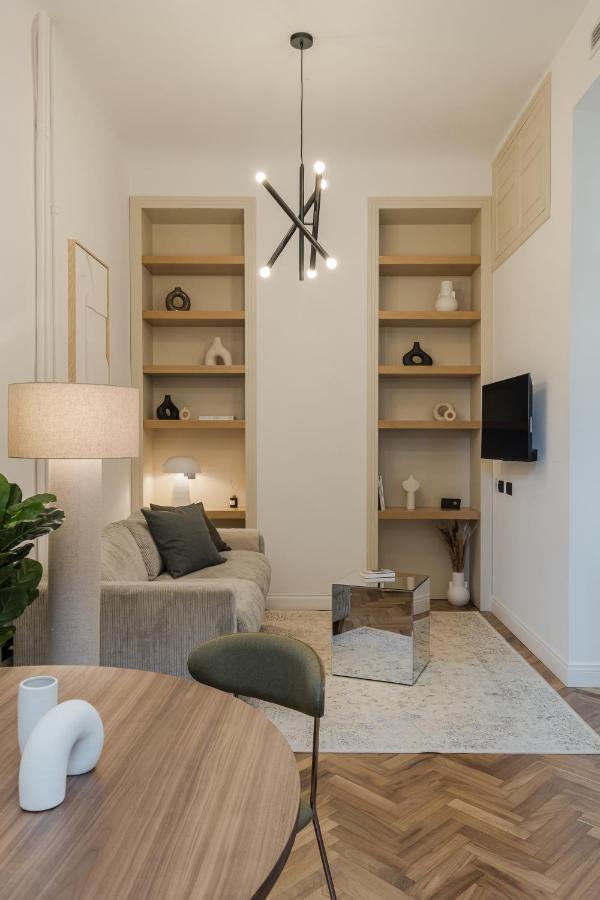 Casa Unica - Elegant With Balcony - Centrale 1 * Milaan