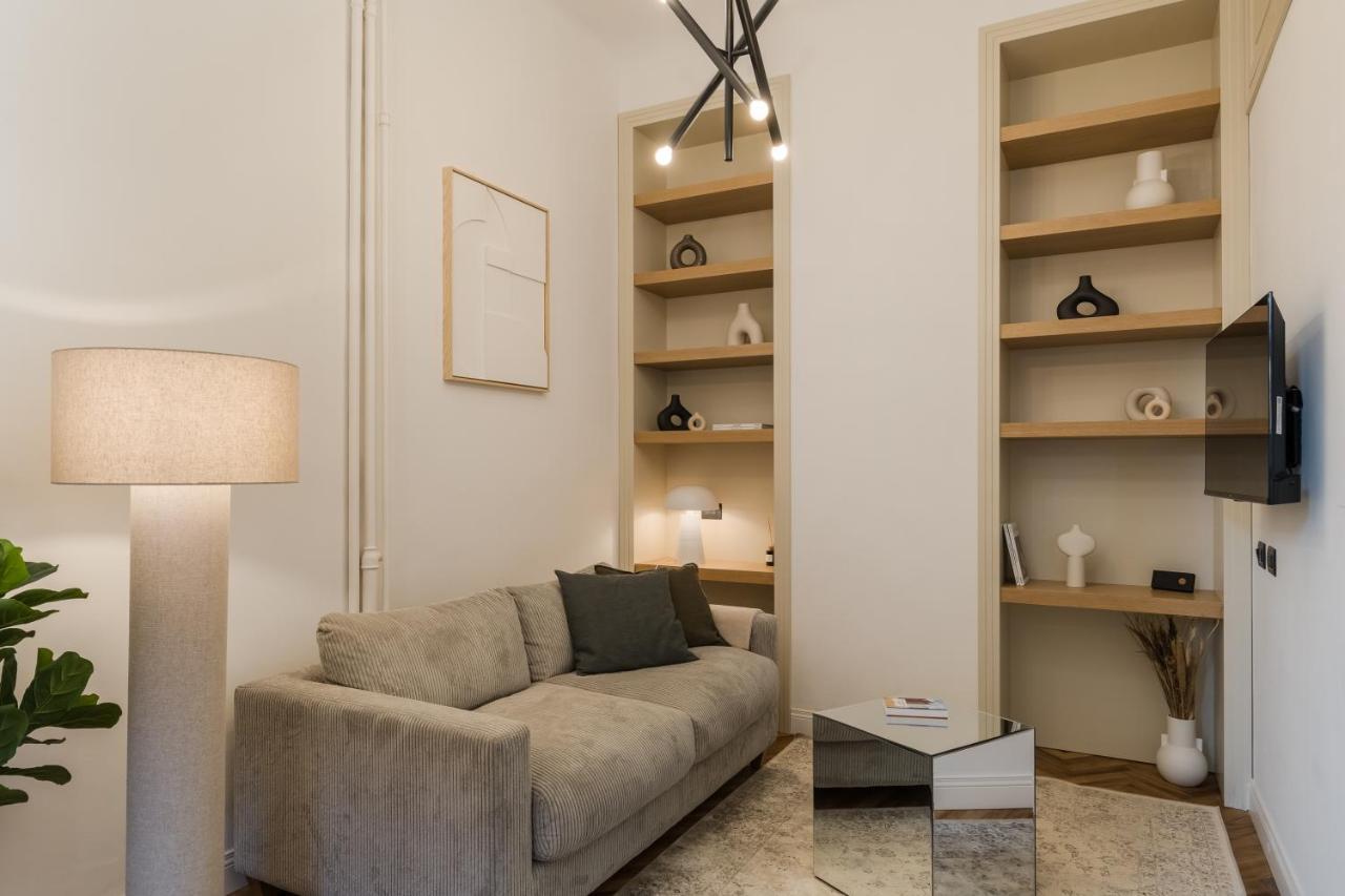 Casa Unica - Elegant With Balcony - Centrale 1 Milaan
