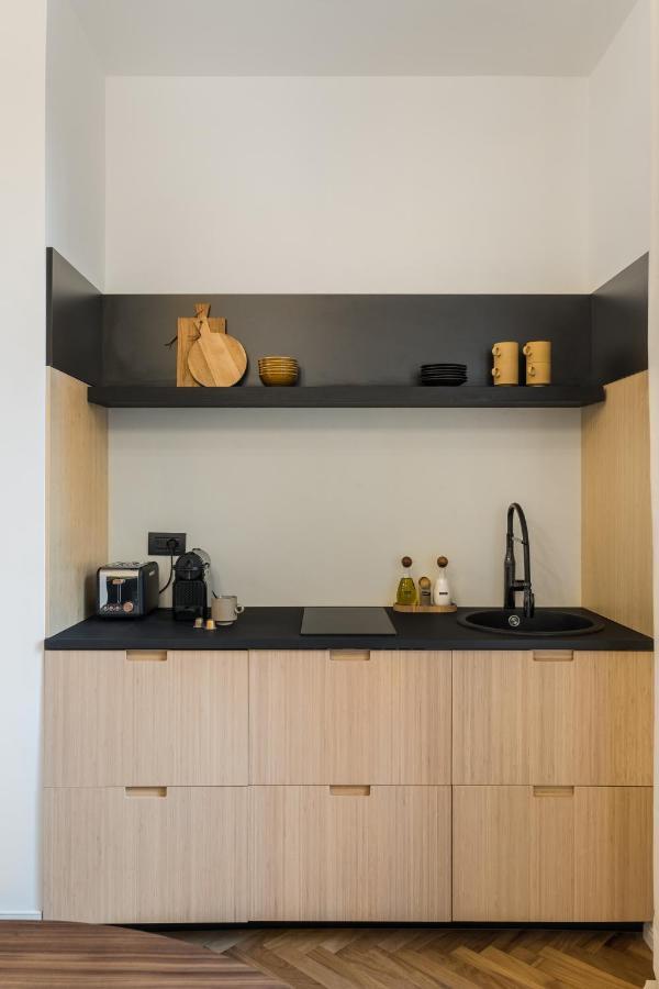 Casa Unica - Elegant With Balcony - Centrale 1 Appartement Milaan